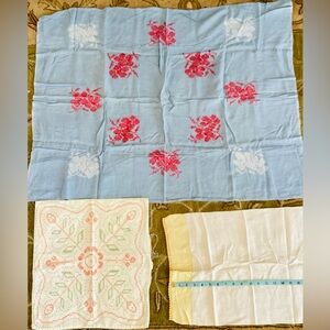 🍀 Vintage LINEN DOILY, Hand Stitched TABLE TOPPER & PILLOW COVER EPLVC